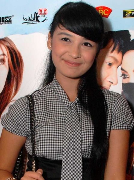 memek bugil lagi ngangkang