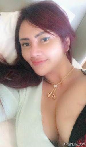 gambar memek luna maya