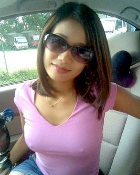 artis cantik telanjang