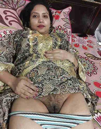 mandi telanjang