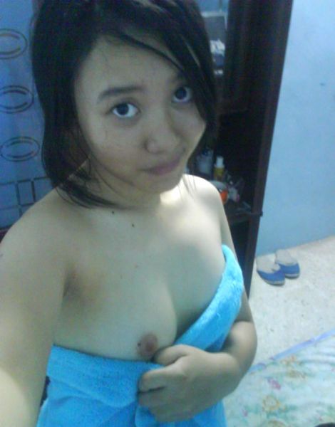abg smp bugil selfie