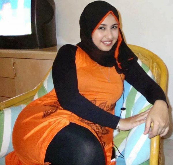 arab bugil