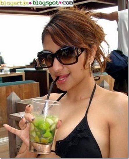 poto poto ayu azhari