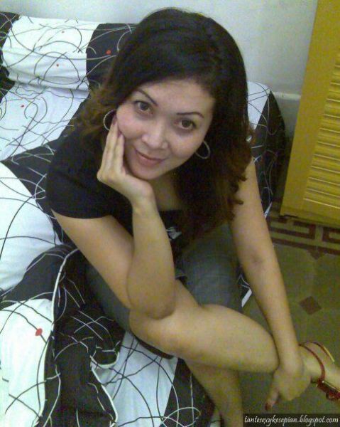 daun muda memek abg