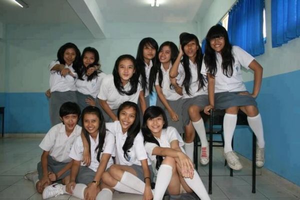 cewek tidur telanjang