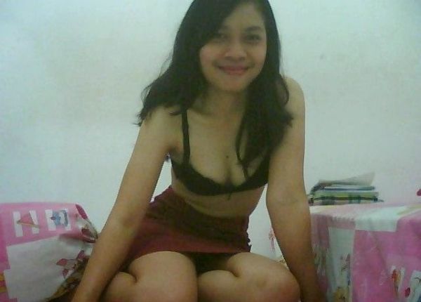 cewek bugil terbaru