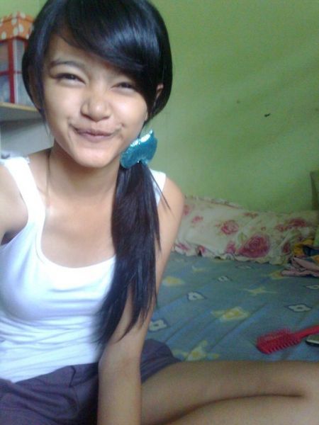 tidur telanjang