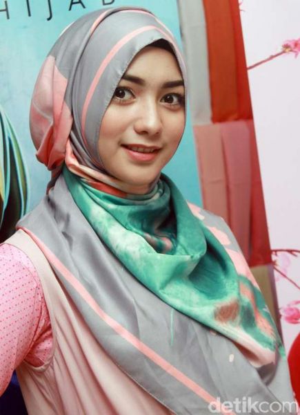 ngentot memek mulus