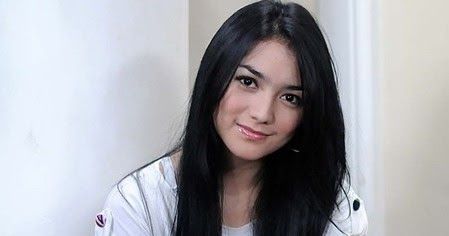 membersihkan memek