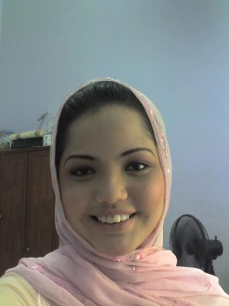 nia ramadhani foto payudara dada