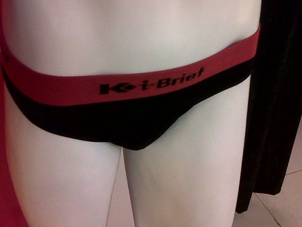 ngintip cewek ganti baju