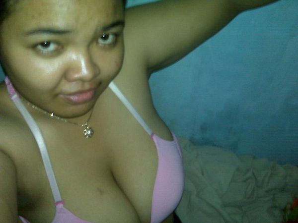 istri papaku yg bahenol