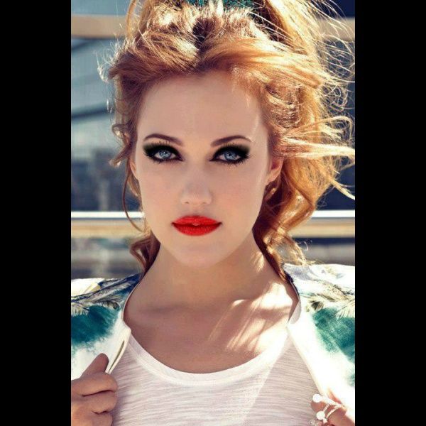 merve bolugur