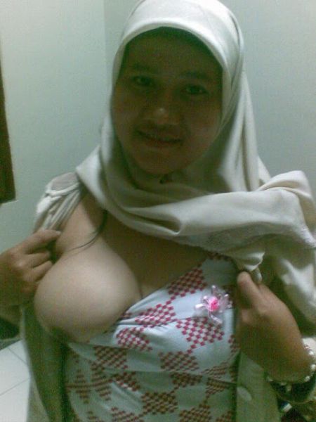 gendut bugil