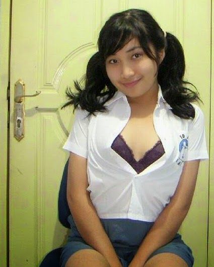 gadis smp bugil toket mulus