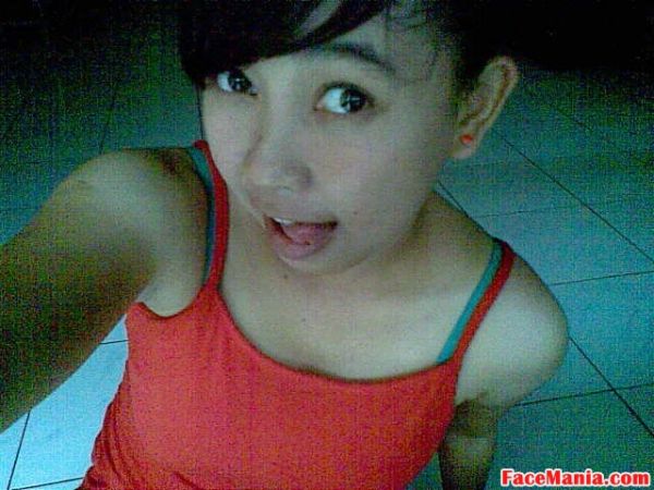 gambar cewek mandi