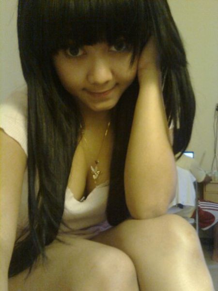 memek bugil lagi ngangkang