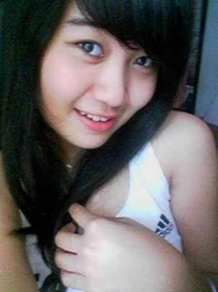 kontol masuk memek perawan