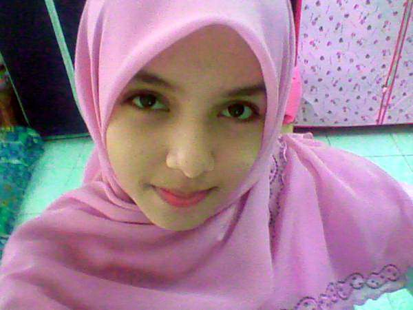 nasha aziz lucah