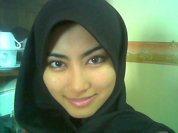 memek muncrat