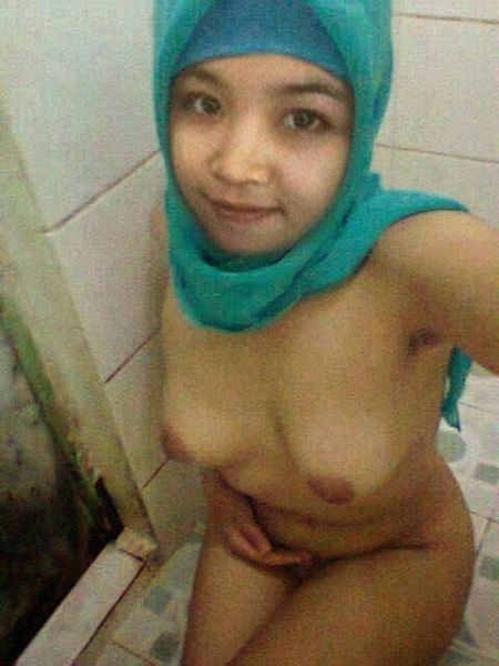nyepong crot di muka