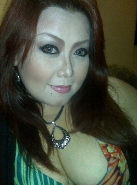 wanita gendut indonesia