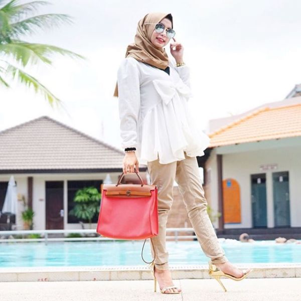 ngintip celana dalam spg