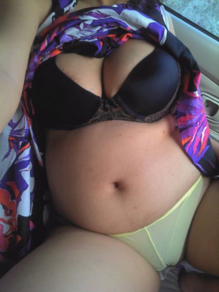 wanita pamer toket