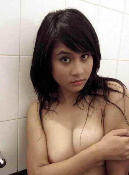 teen girl selfies