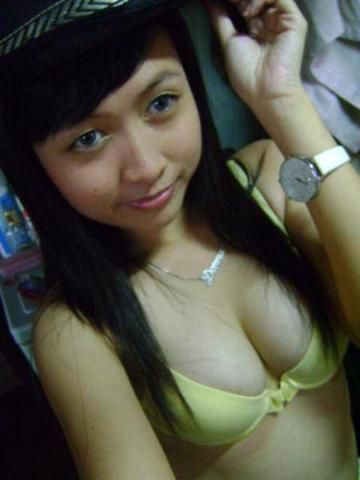 penyanyi dangdut karton
