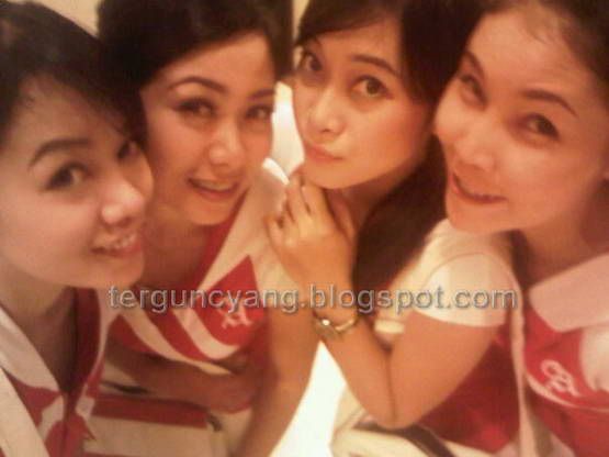 jilbab toket gede