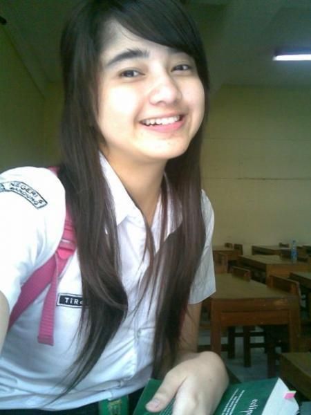 puting susu dewi persik