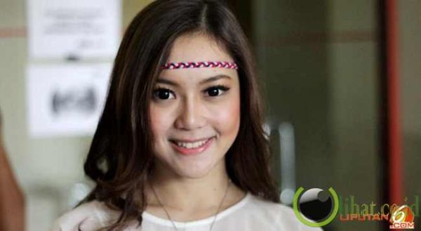 gadis bandung pamer memek