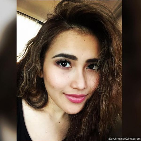 angel lelga pamer payudara