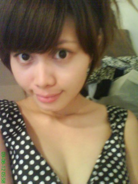 memek merekah