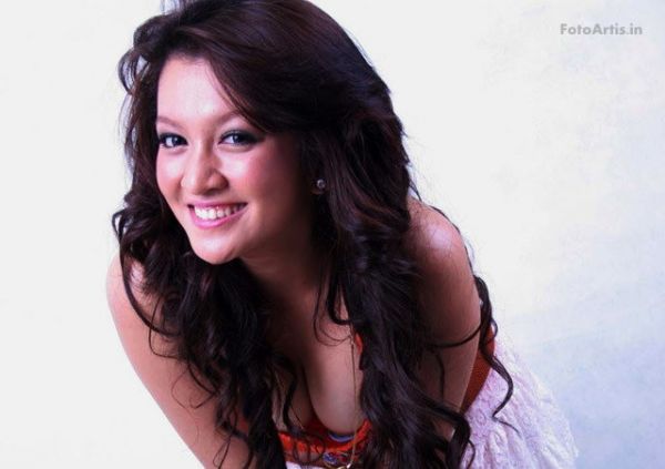 payudara terindah artis indo