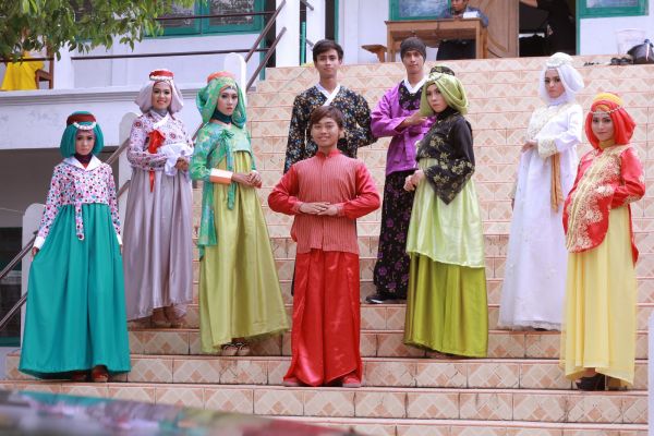 model baju tradisional korea