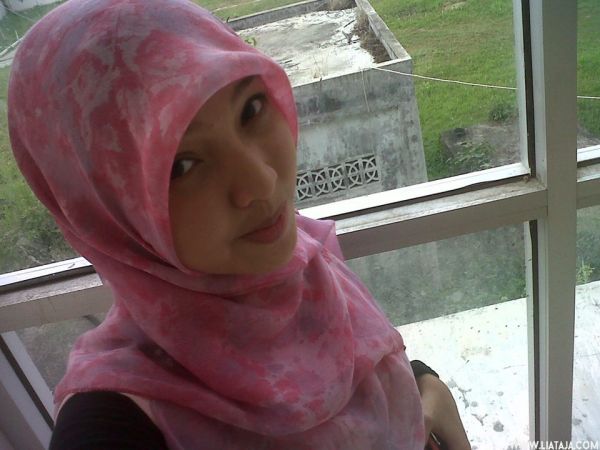 kontol masuk memek cewek bugil