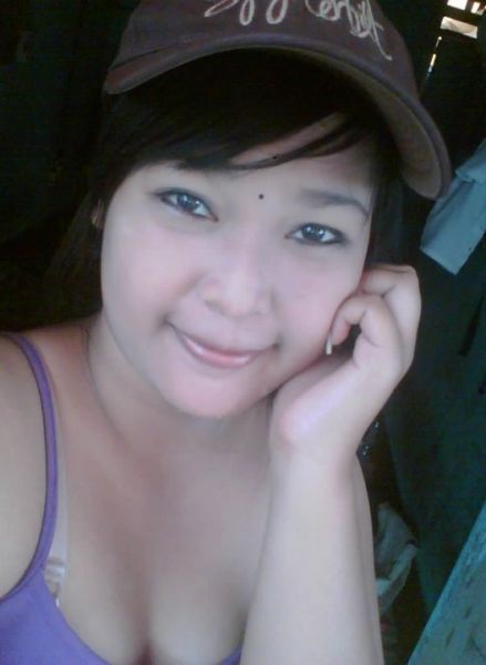 abg bugil pamer memek