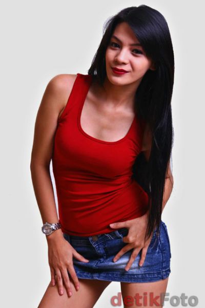 yale blue and red hot