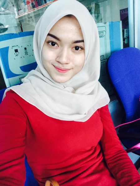gambar gadis bugil