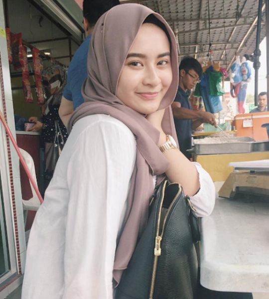 perempuan cantik