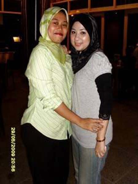 cewek bugil ngentot memek jilbab