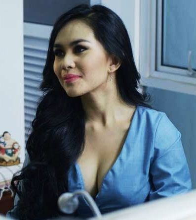 pramugari telanjang bulat