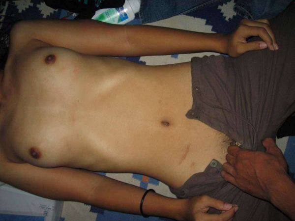 kontol masuk memek cewek bugil