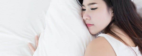 cara memegang raket bulutangkis