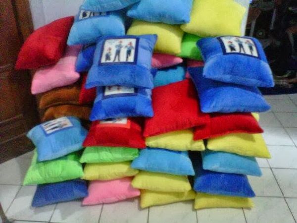bantal guling design