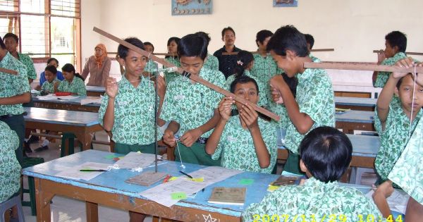 memek muncrat