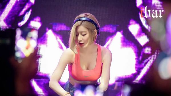 hot dj girls