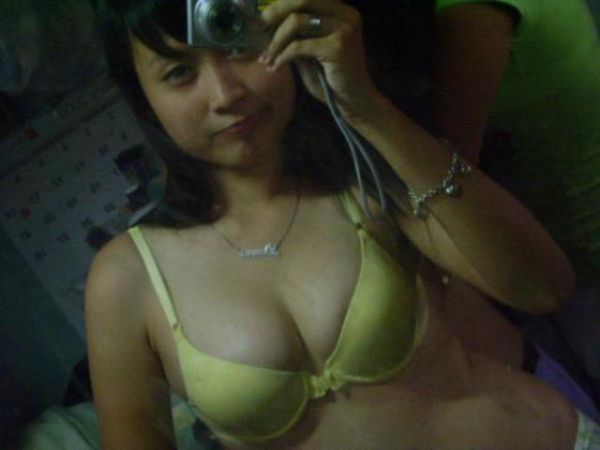 abg memek tembem